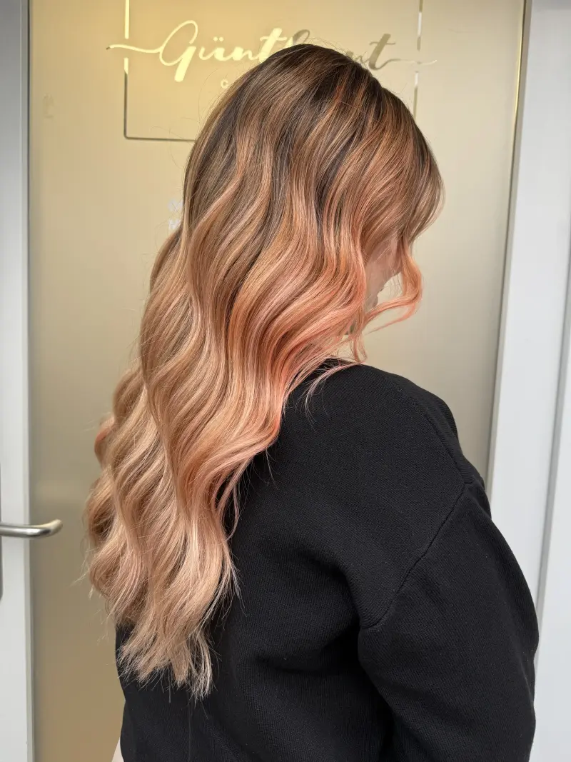 Roségold Balayage wellig lang